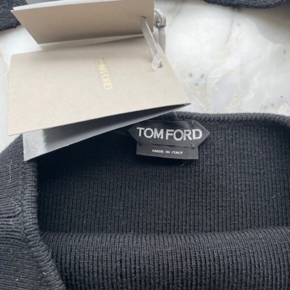 TOM FORD - 2 Piece Turtleneck Sweater - SZ Small NWT - Picture 4 of 5